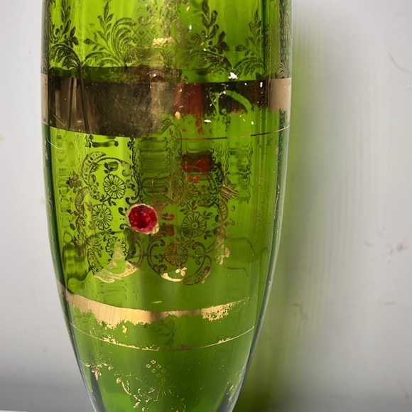 Antique Emerald Green Bohemien Style Glass Vase Gold Pattern Trim - Picture 3 of 6
